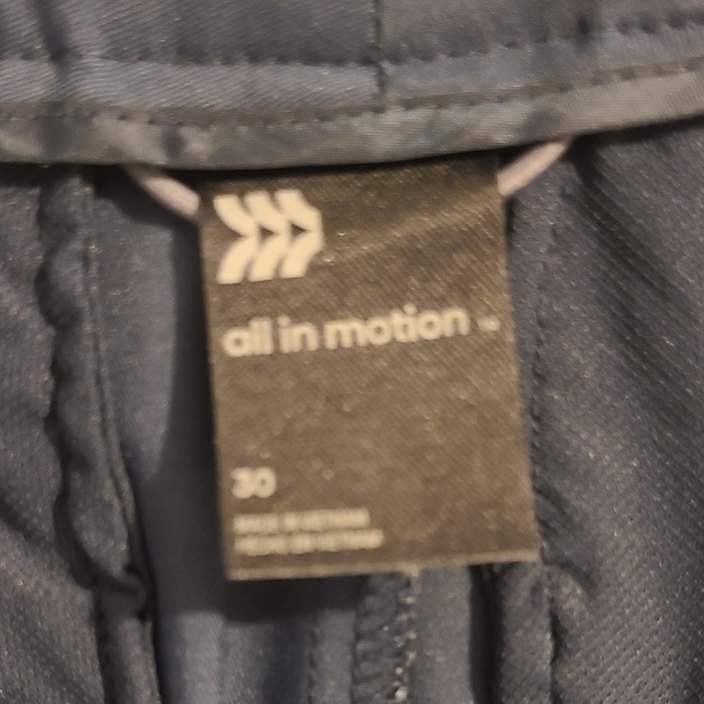 All In Motion shorts - Picture 3 of 3